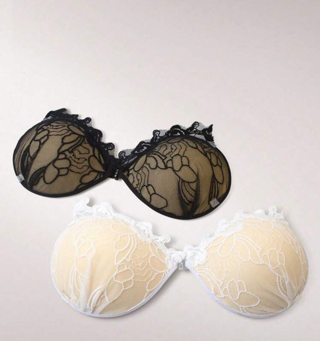 "Baltā & Melnā mežģīne" Līmējošais krūšturis